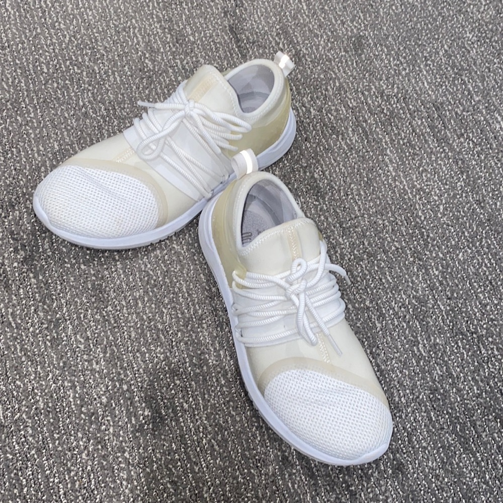 Fabletics athletic shoes
